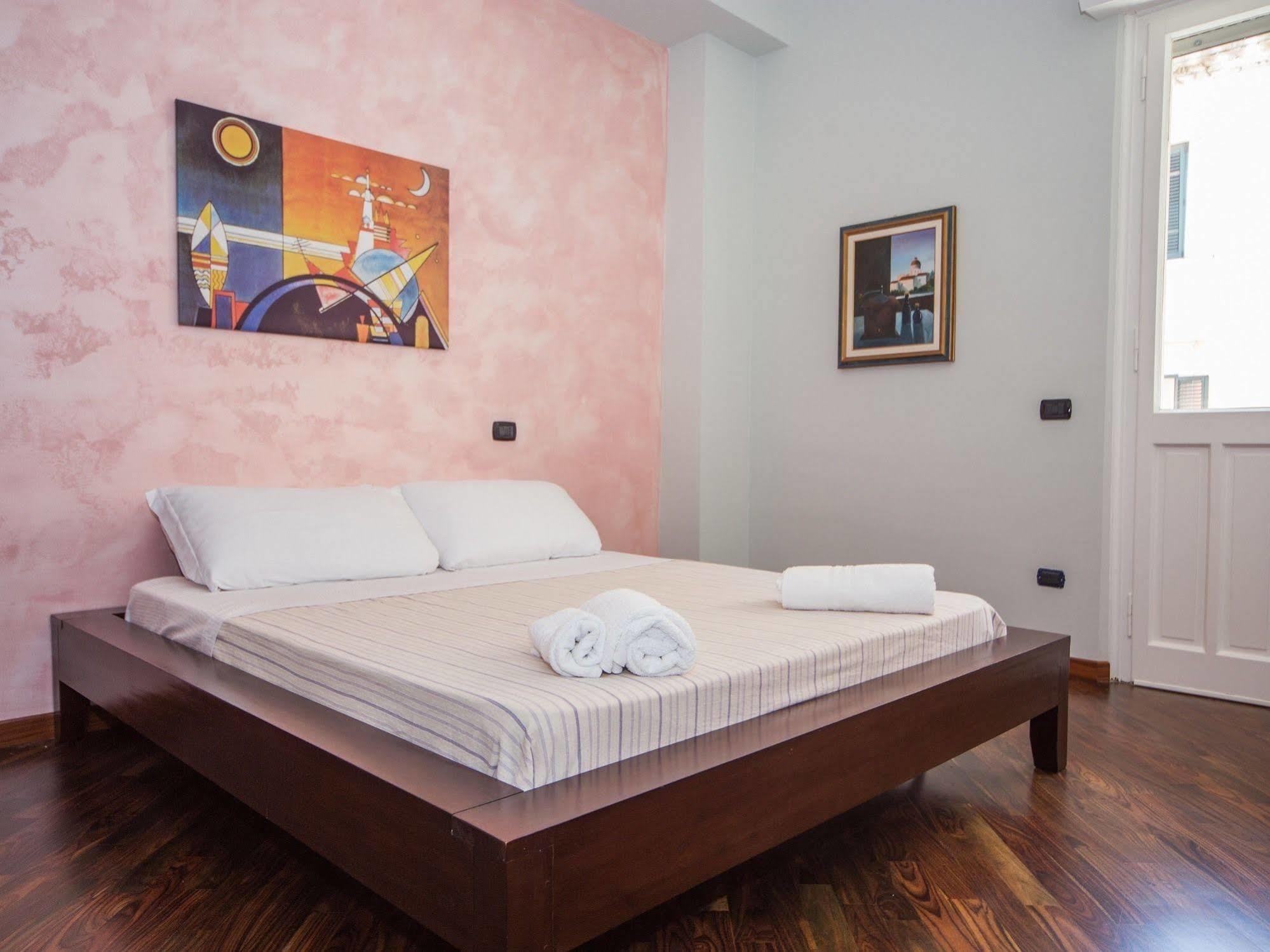 Domus Regis Bed & Breakfast Cagliari Ngoại thất bức ảnh